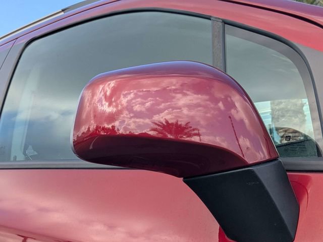 Used 2022 Chevrolet Trax LT w/ LT Convenience Package image 10