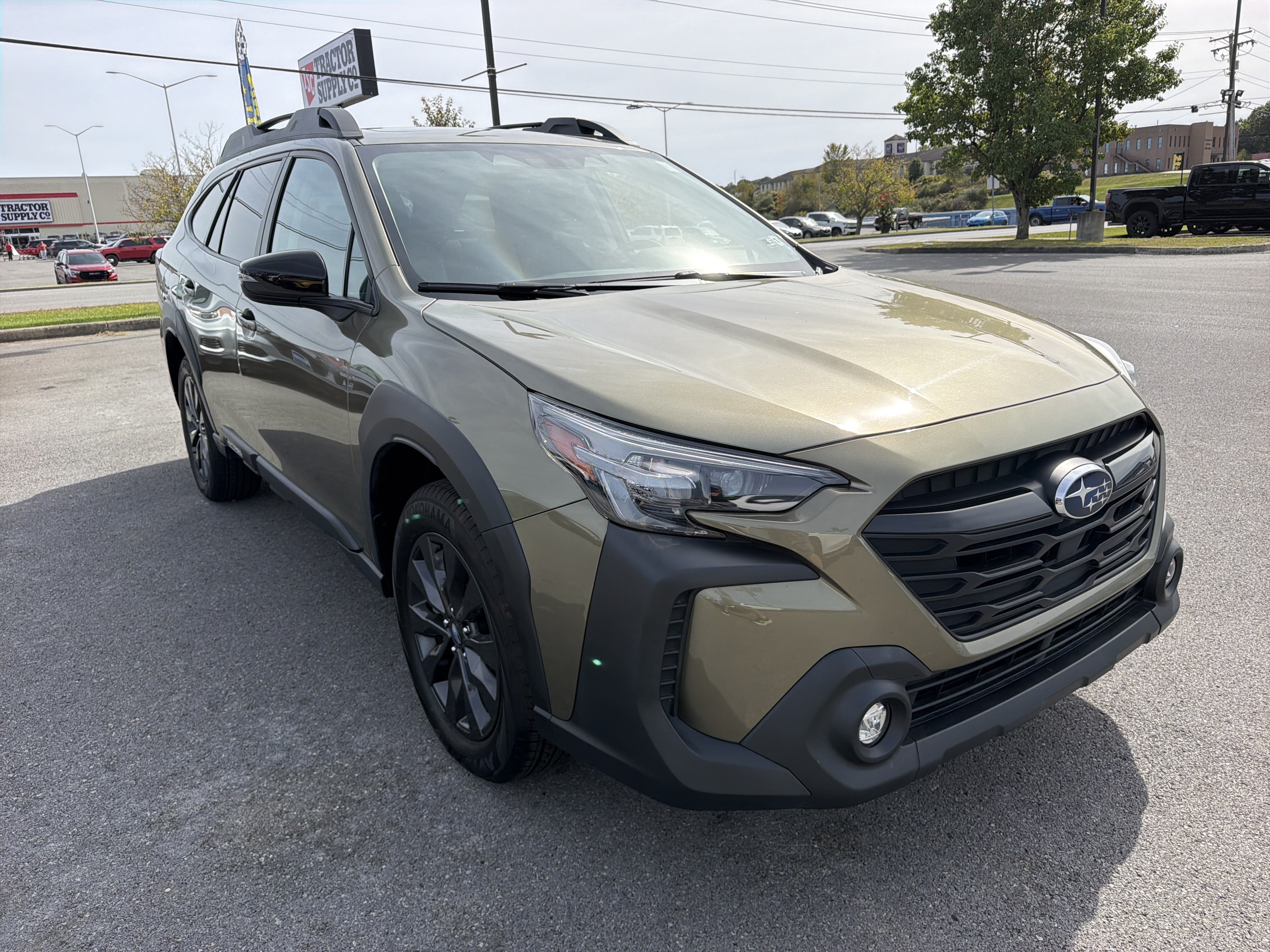 Used 2025 Subaru Outback Onyx Edition AWD/4WD image 4