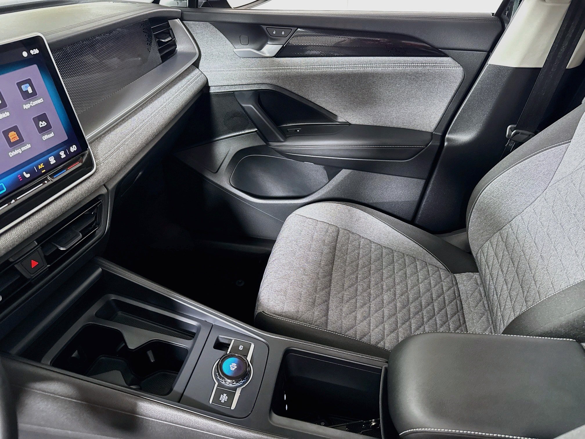 Used 2025 Volkswagen Tiguan S AWD/4WD image 22