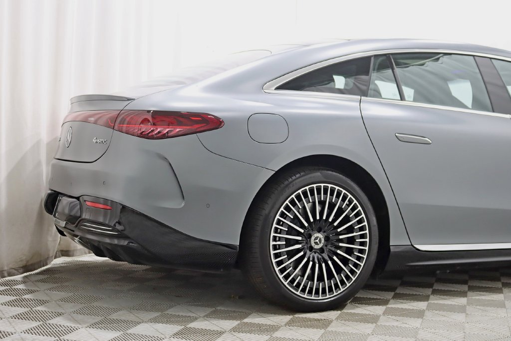 Used 2023 Mercedes-Benz EQS 580 4MATIC Sedan image 9