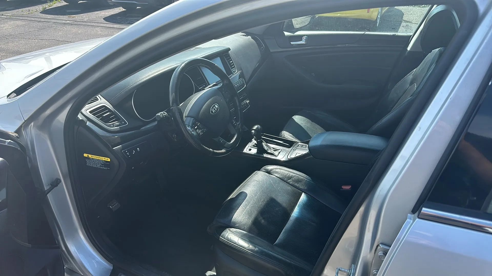 Used 2016 Kia Cadenza Premium image 9