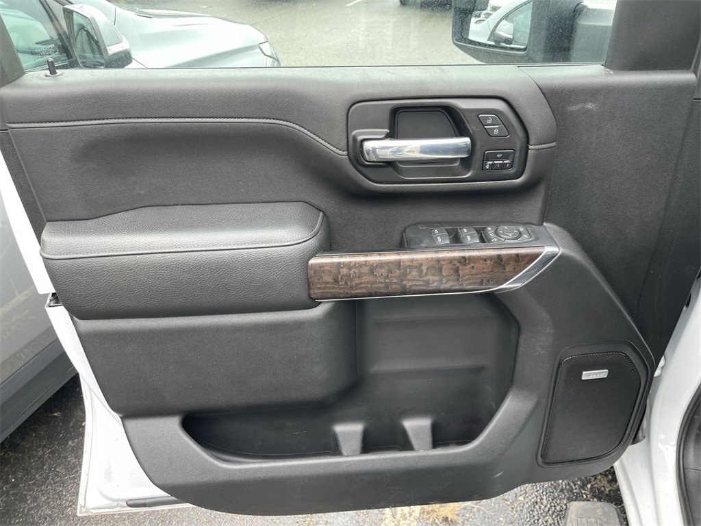 Used 2022 GMC Sierra 3500 Denali image 4