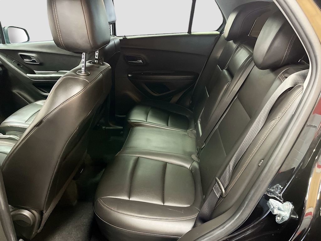 Used 2022 Chevrolet Trax LT w/ Premium Seat Package image 24