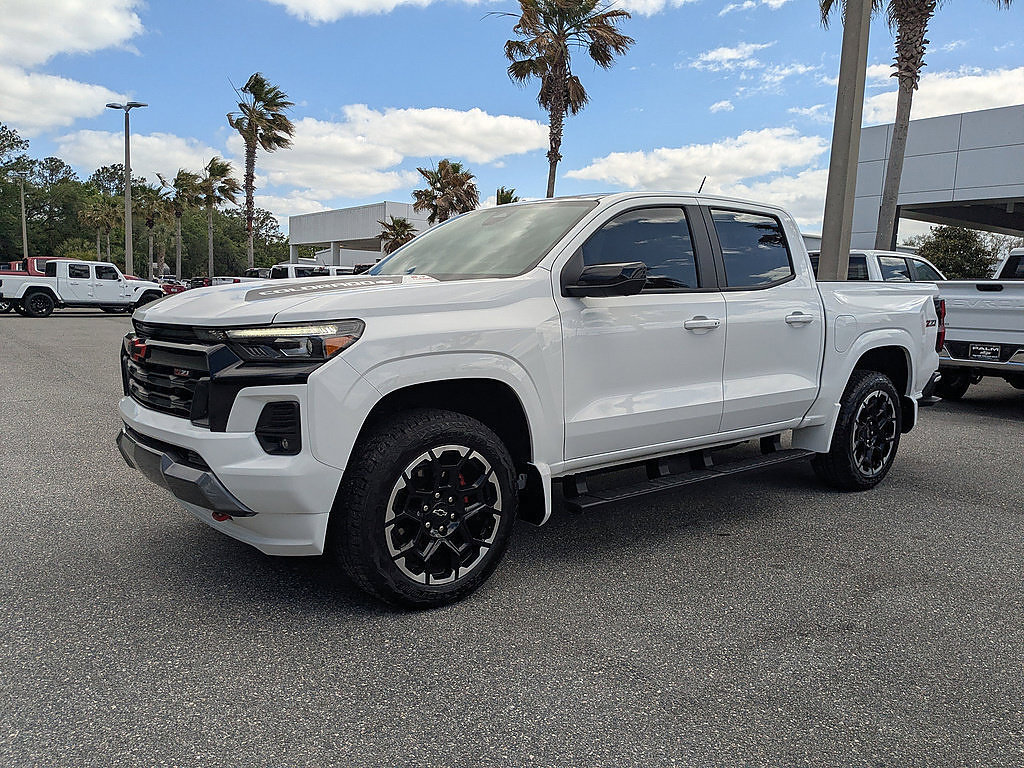 Certified 2026 Chevrolet Colorado Z71 w/ Technology Package AWD/4WD image 7