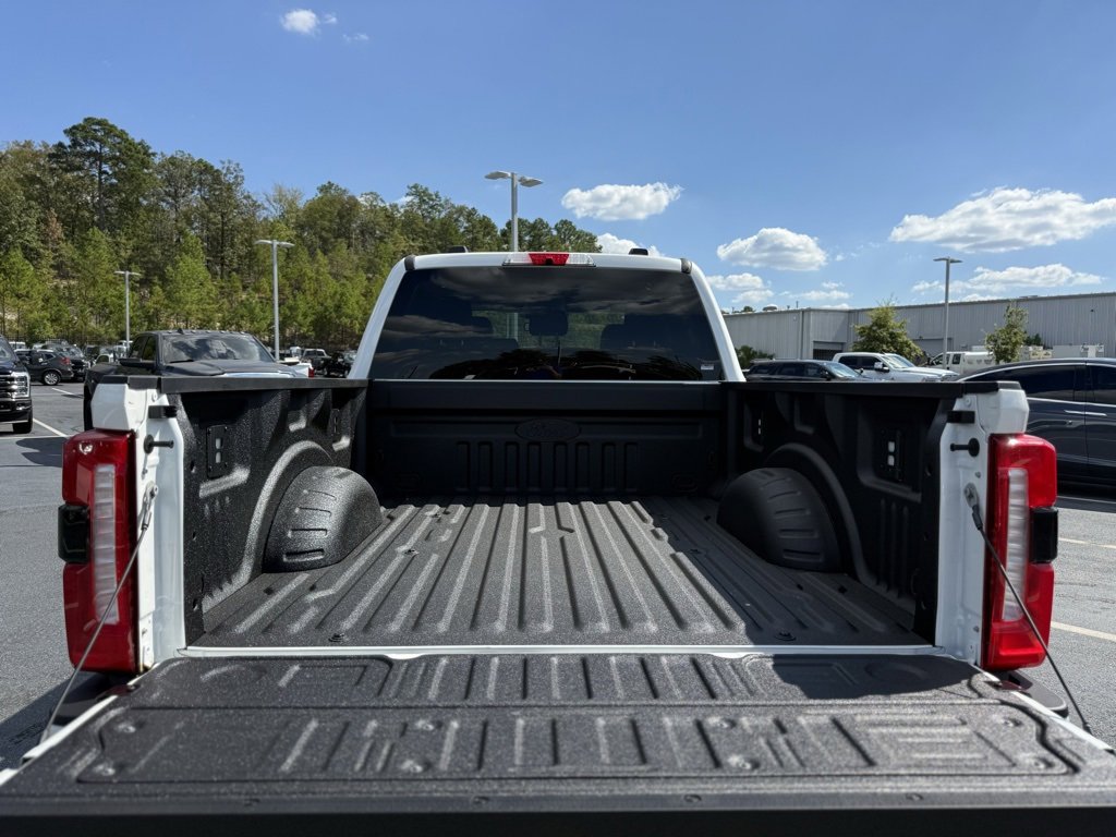 New 2026 Ford F250 Lariat w/ Black Appearance Package image 7