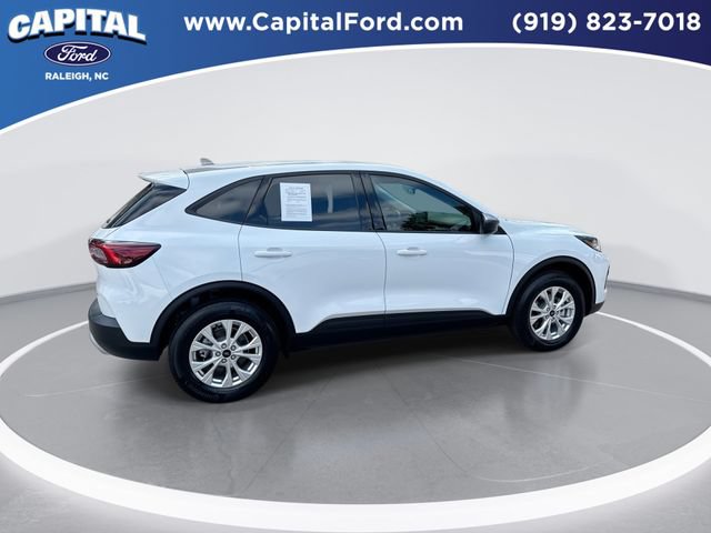 Certified 2025 Ford Escape Active w/ Cold Weather Package AWD/4WD image 9