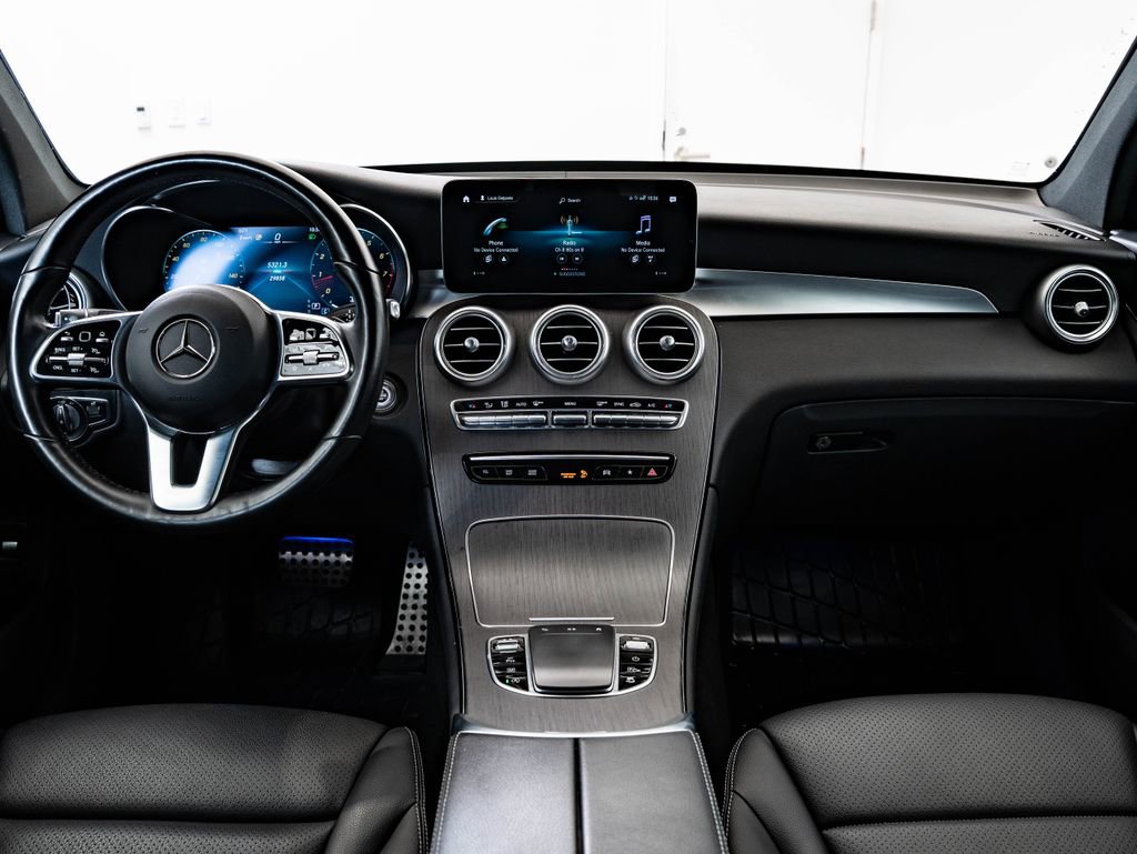Used 2022 Mercedes-Benz GLC 300 4MATIC image 33
