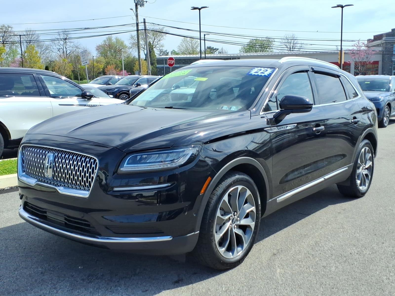 Certified 2022 Lincoln Nautilus Reserve w/ Equipment Group 201A image 8