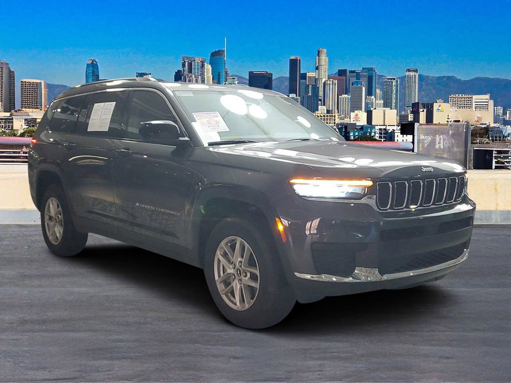 Used 2024 Jeep Grand Cherokee L Laredo w/ Luxury Tech Group I AWD/4WD image 3