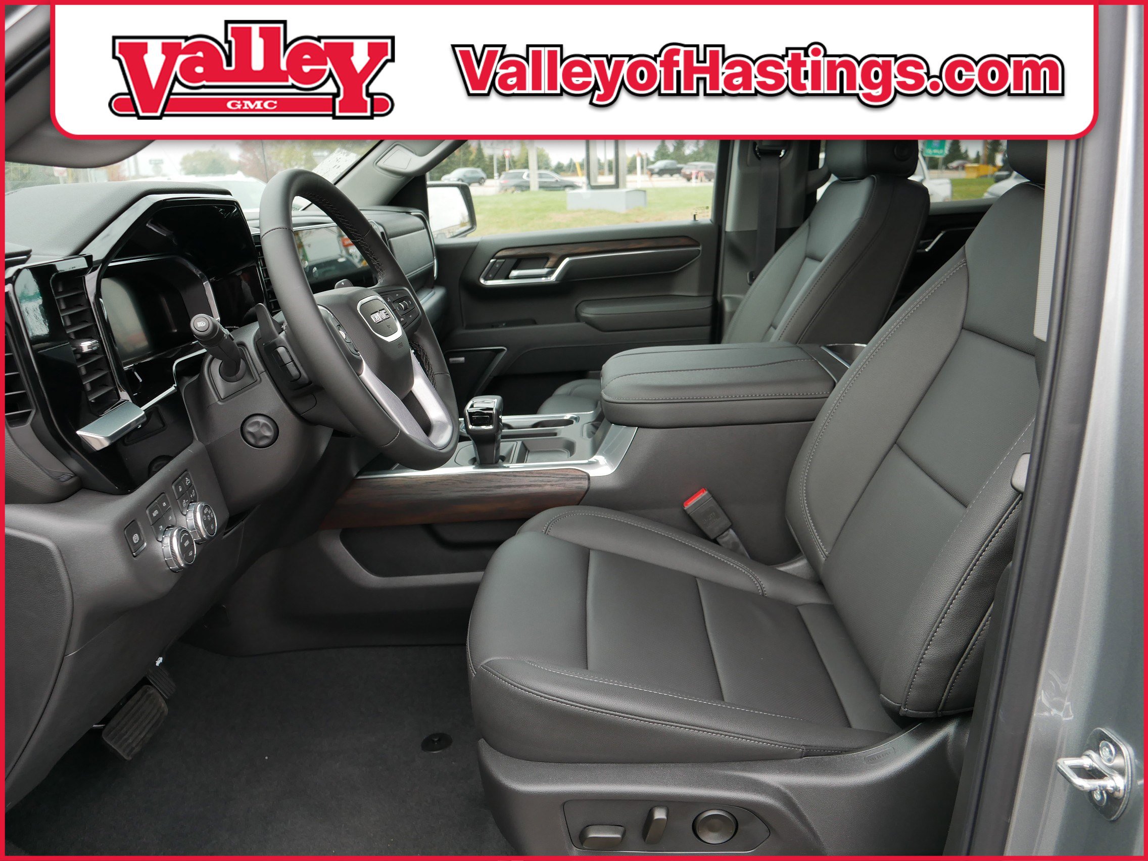 New 2026 GMC Sierra 1500 SLT w/ SLT Premium Plus Package image 5