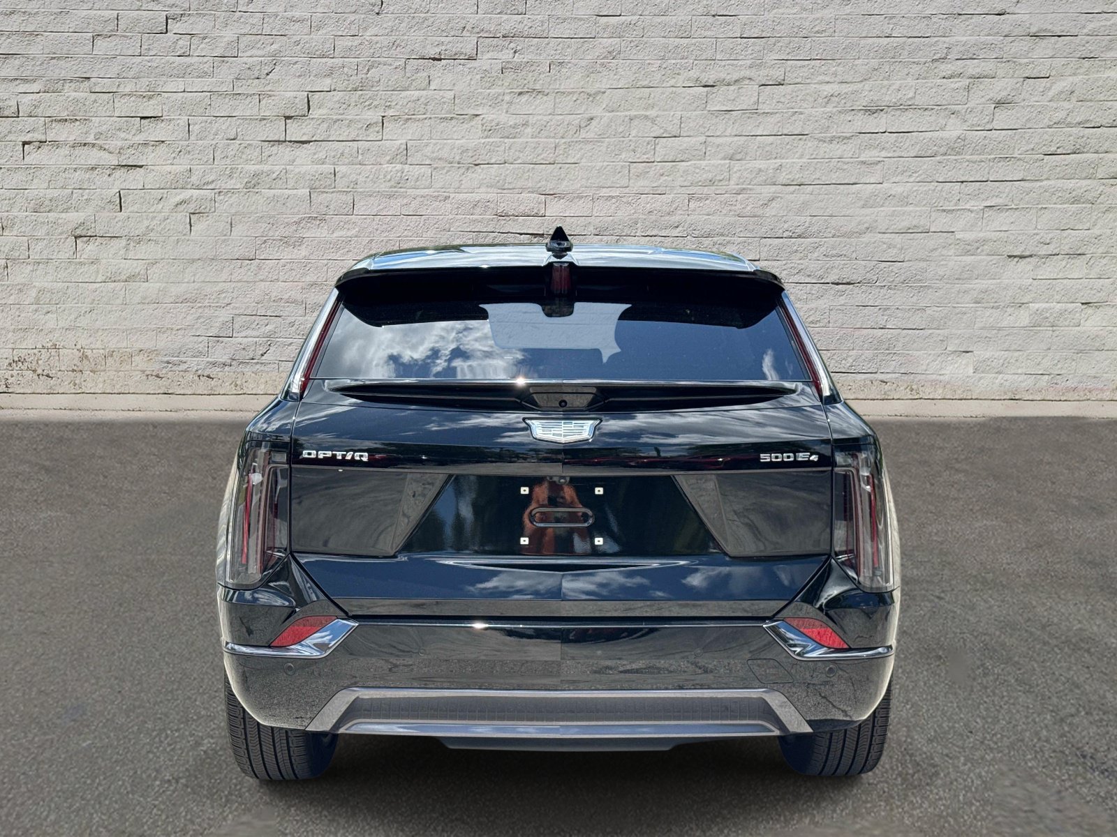 Certified 2025 Cadillac Optiq Sport 2 AWD/4WD image 4