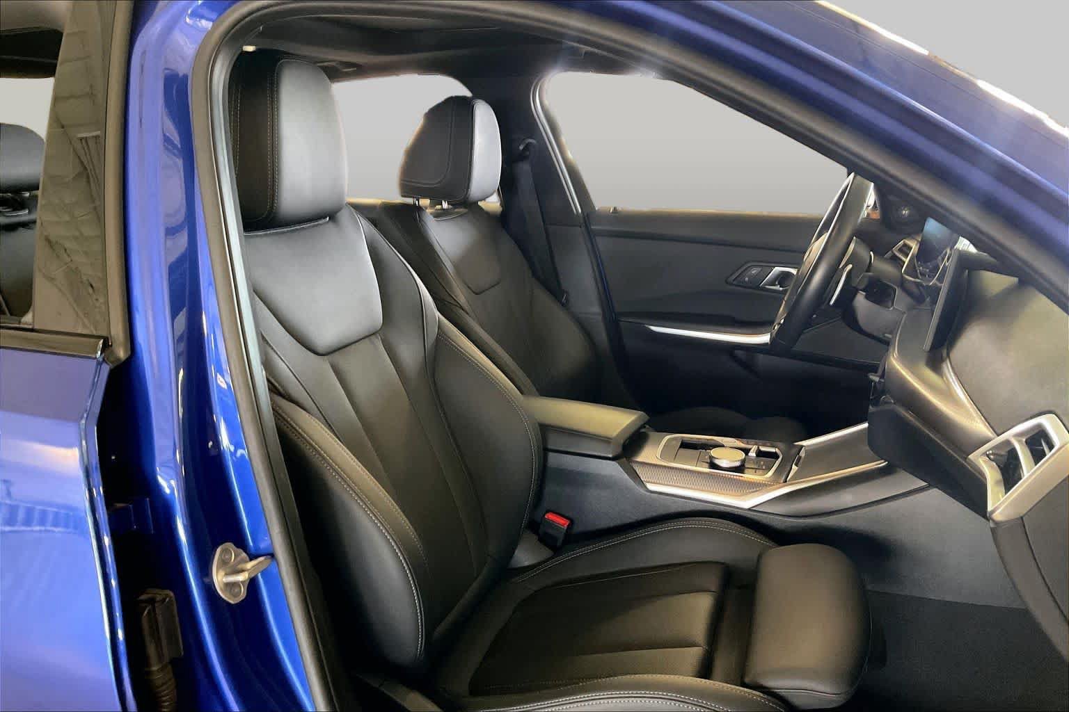 Used 2025 BMW M340i Sedan RWD image 8