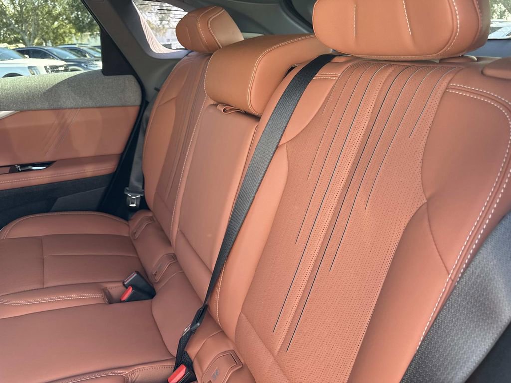 New 2026 Cadillac Optiq Luxury 2 image 14