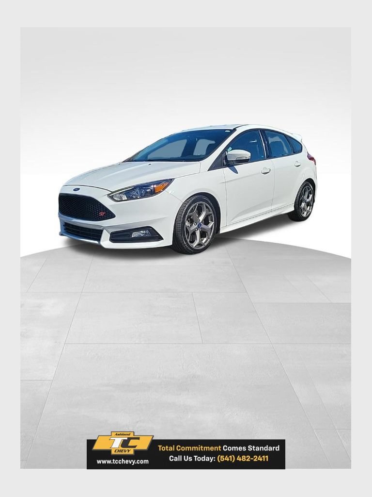 Used 2016 Ford Focus ST w/ Equipment Group 402A FWD 360° Tour