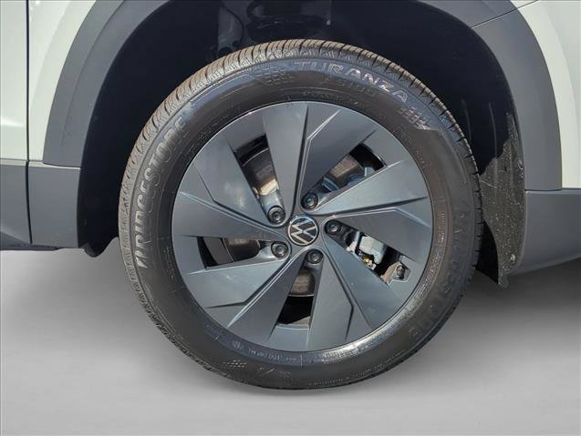 New 2027 Volkswagen Taos S FWD image 4