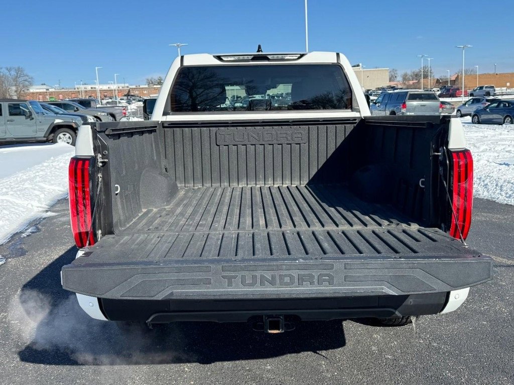 Used 2022 Toyota Tundra SR5 w/ SR5 Convenience Package image 4