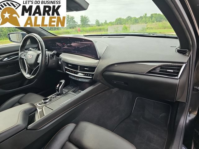 Used 2025 Cadillac CT5 V RWD image 30