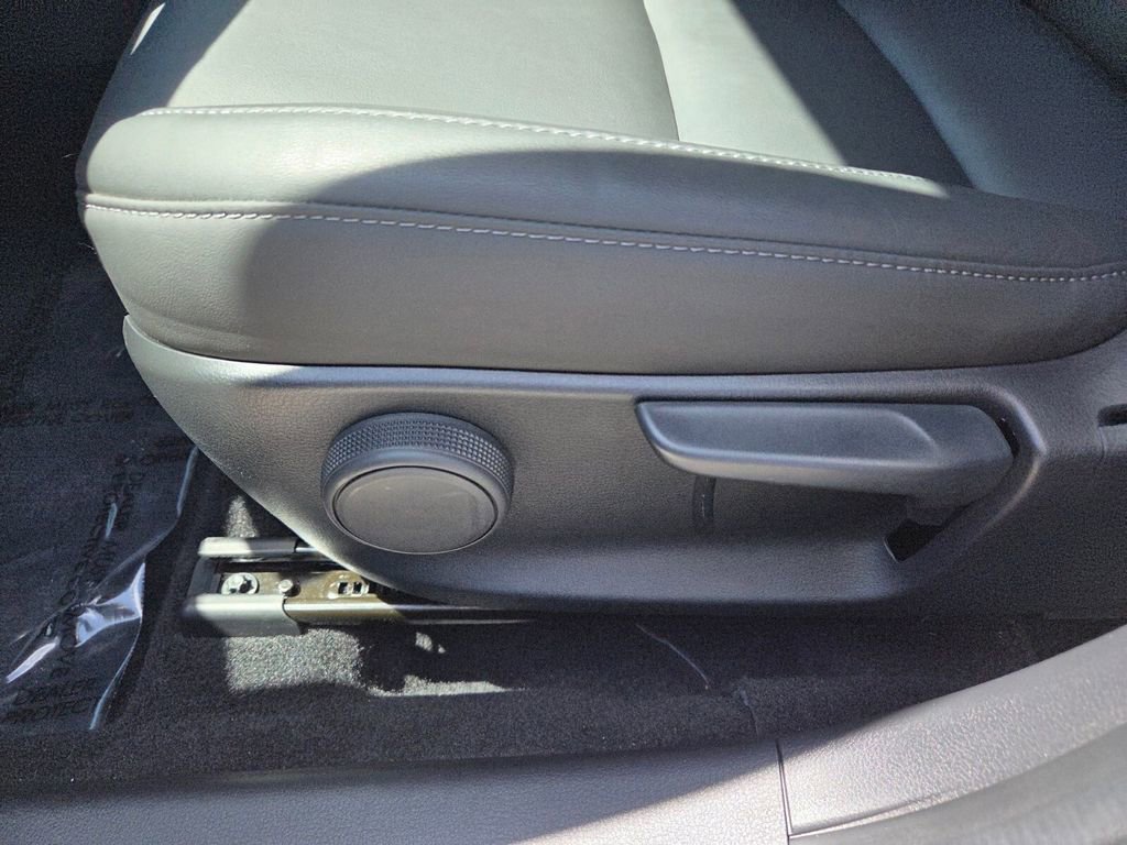 Certified 2025 MAZDA CX-30 AWD 2.5 S w/ Select Sport Pkg image 5