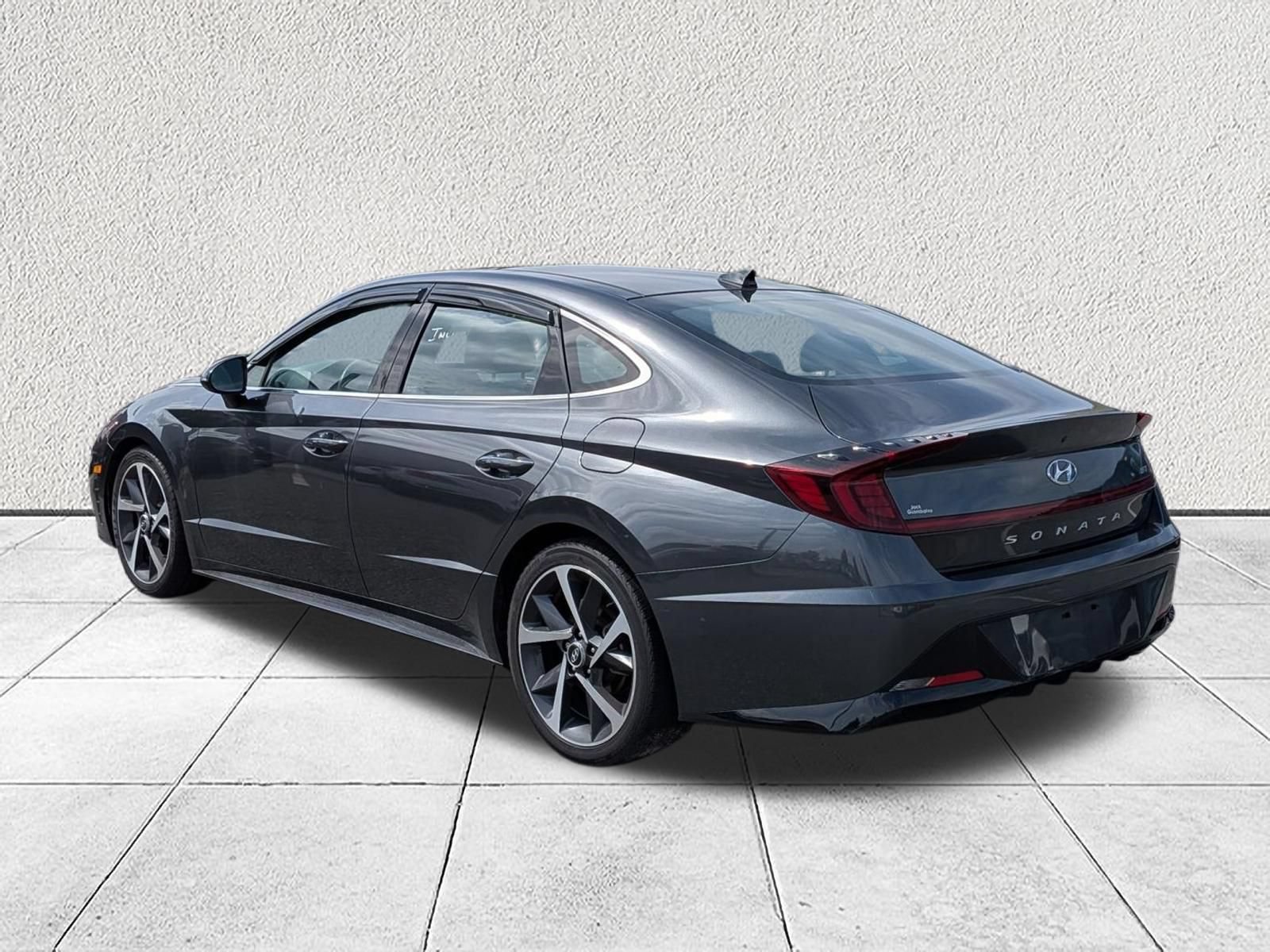 Used 2022 Hyundai Sonata SEL Plus w/ Preferred Accessory Package FWD image 5