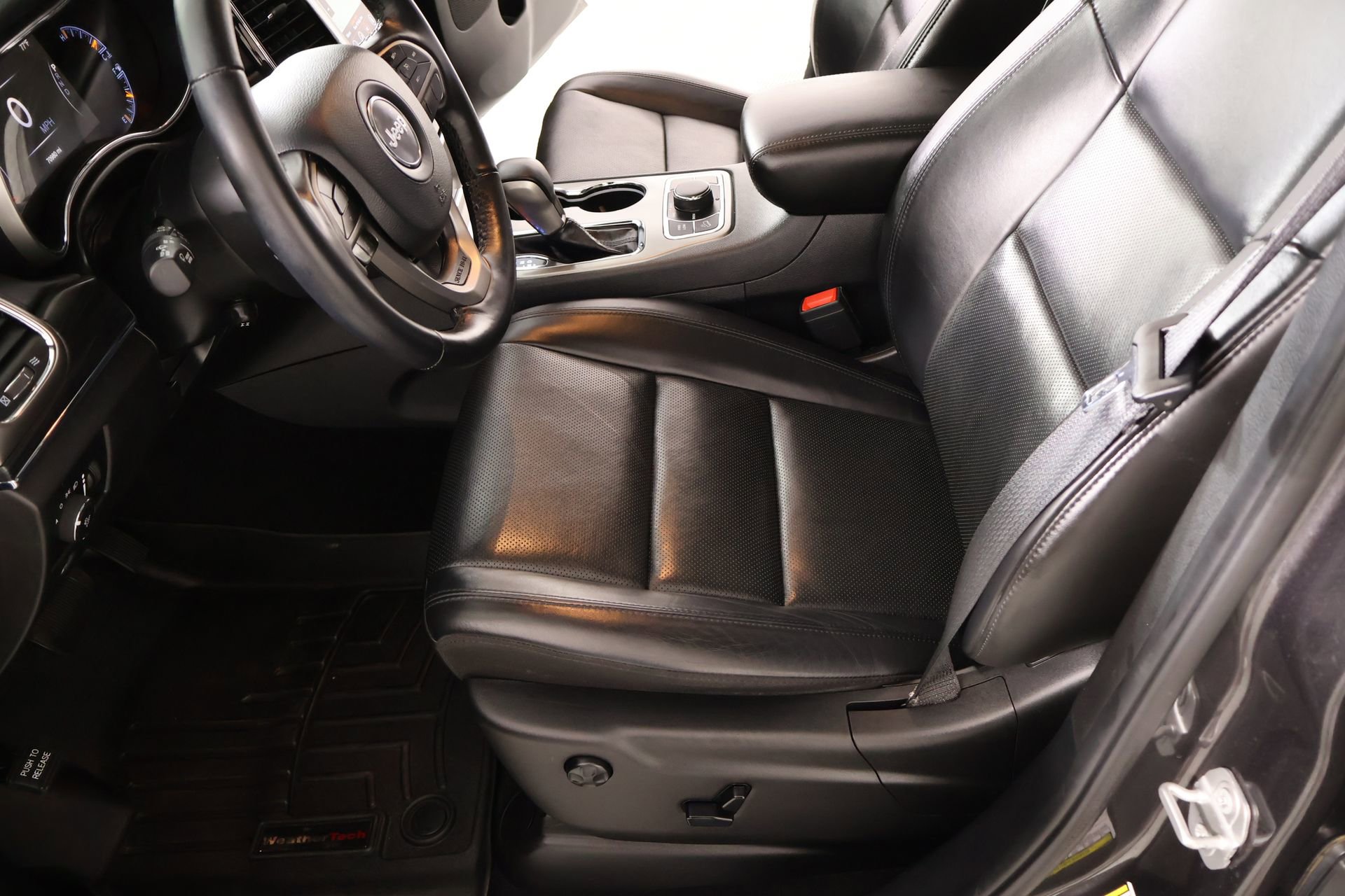 Used 2020 Jeep Grand Cherokee Limited w/ Luxury Group II AWD/4WD image 12