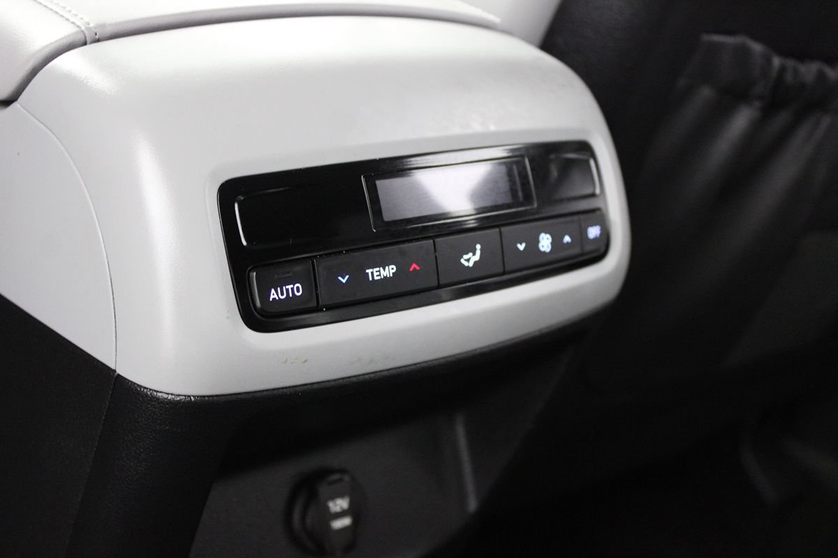 Used 2025 Hyundai Palisade SEL FWD image 31