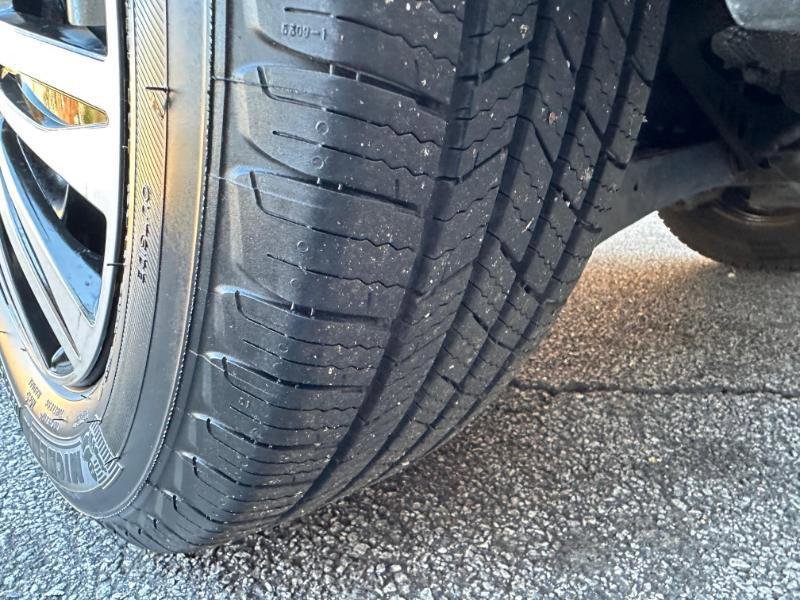 Used 2011 Volkswagen Golf 4-Door image 11