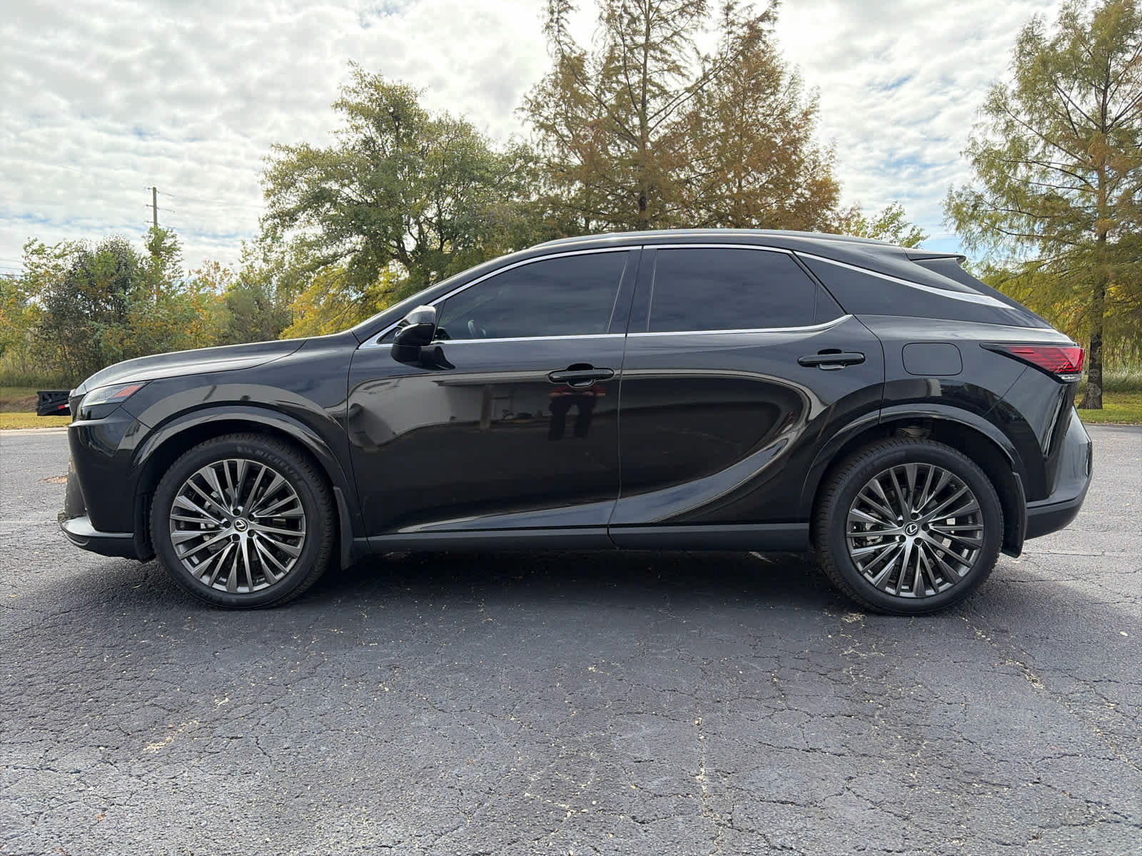 Used 2023 Lexus RX 350 w/ Accessory Package (K3) AWD/4WD image 6