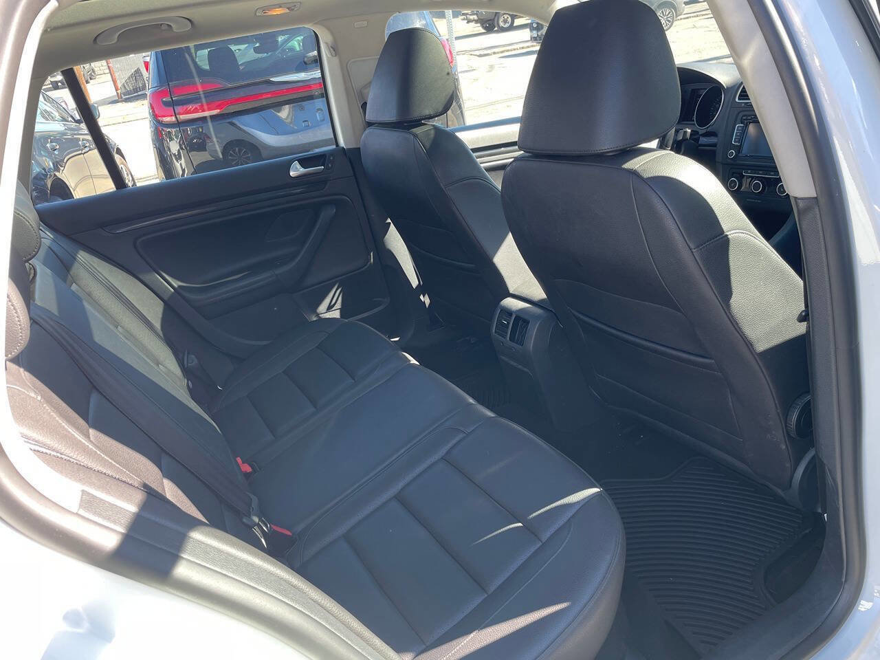Used 2014 Volkswagen Jetta TDI image 11