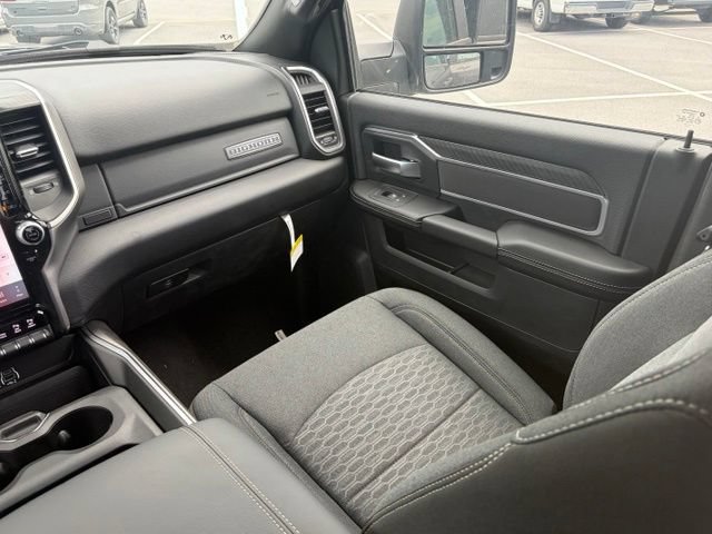 New 2026 RAM 2500 Big Horn AWD/4WD image 34