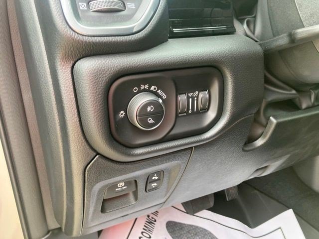 New 2026 RAM 1500 Laramie w/ Night Edition AWD/4WD image 14