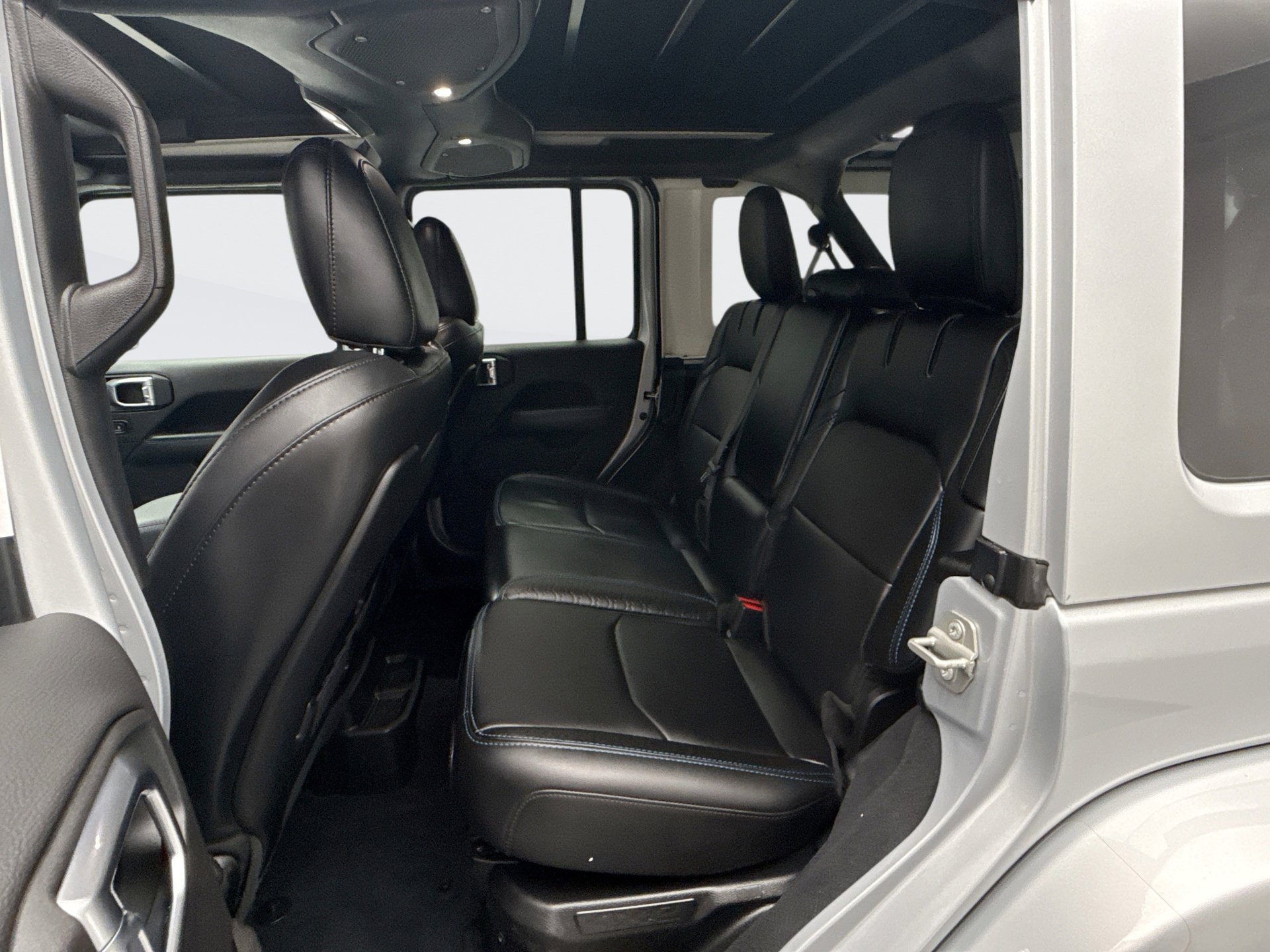 Used 2024 Jeep Wrangler High Altitude image 18