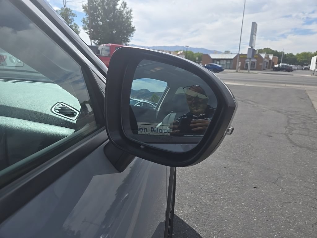 Used 2024 Nissan Rogue Platinum w/ Platinum Premium Package AWD/4WD image 29