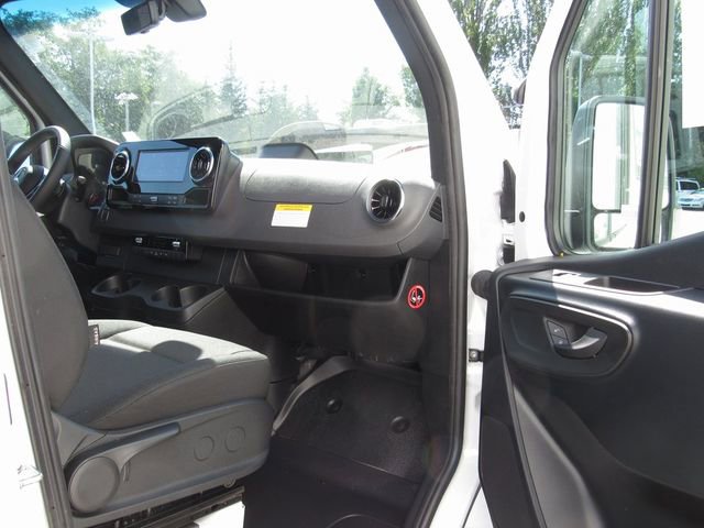 New 2025 Mercedes-Benz Sprinter 2500 image 12