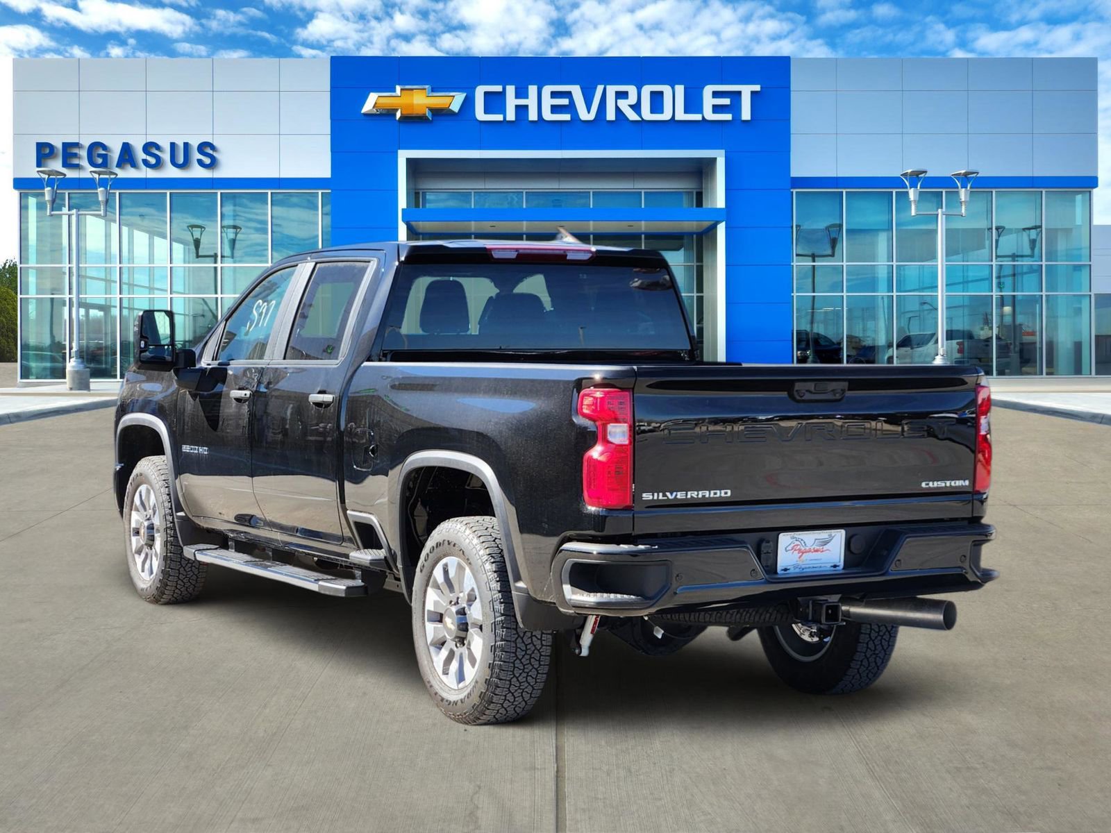 New 2026 Chevrolet Silverado 2500 Custom w/ Custom Value Package image 5