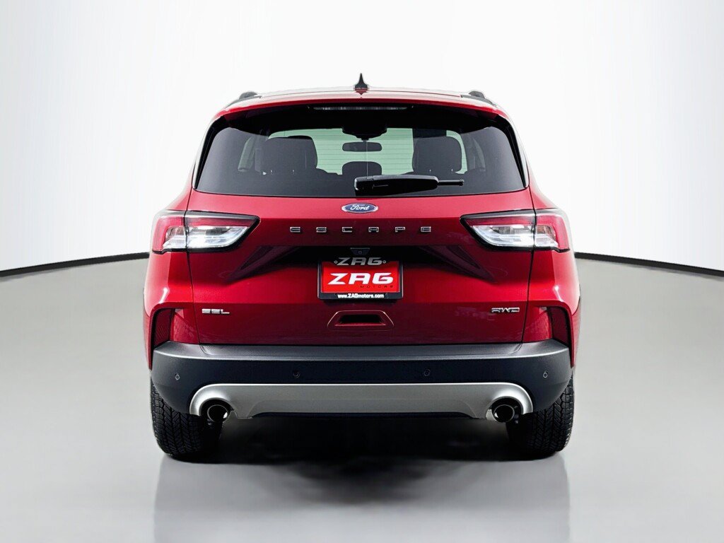 Used 2021 Ford Escape SEL w/ Technology Package AWD/4WD image 4