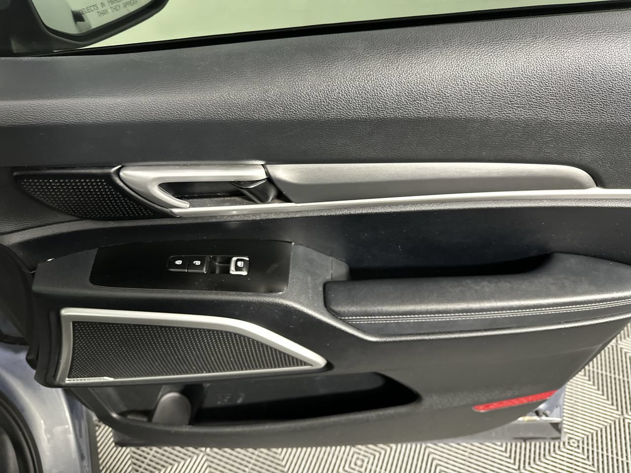 Used 2022 Kia Telluride LX FWD image 20