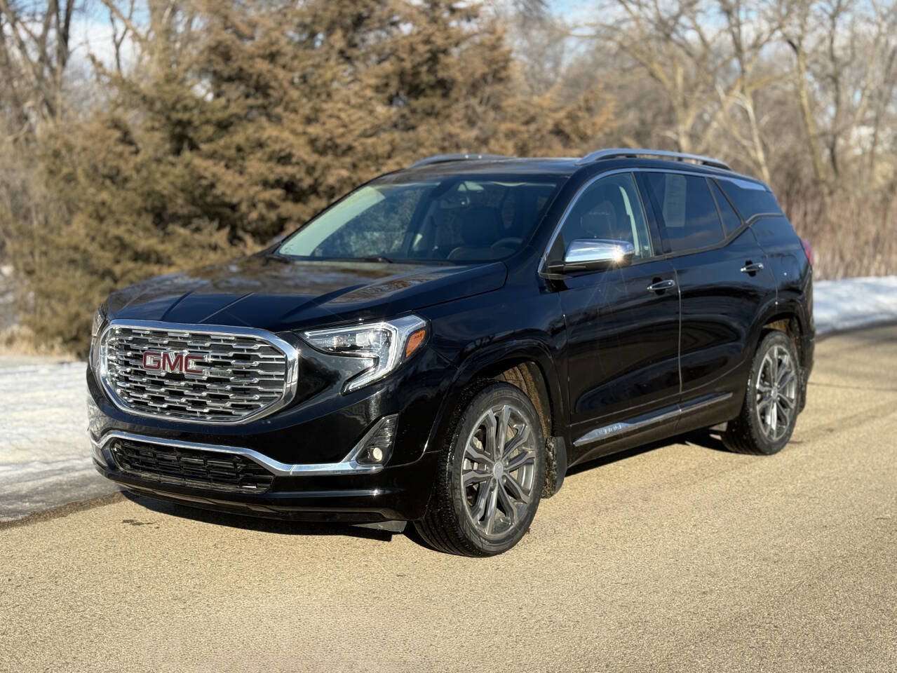 Used 2018 GMC Terrain Denali AWD/4WD image 3