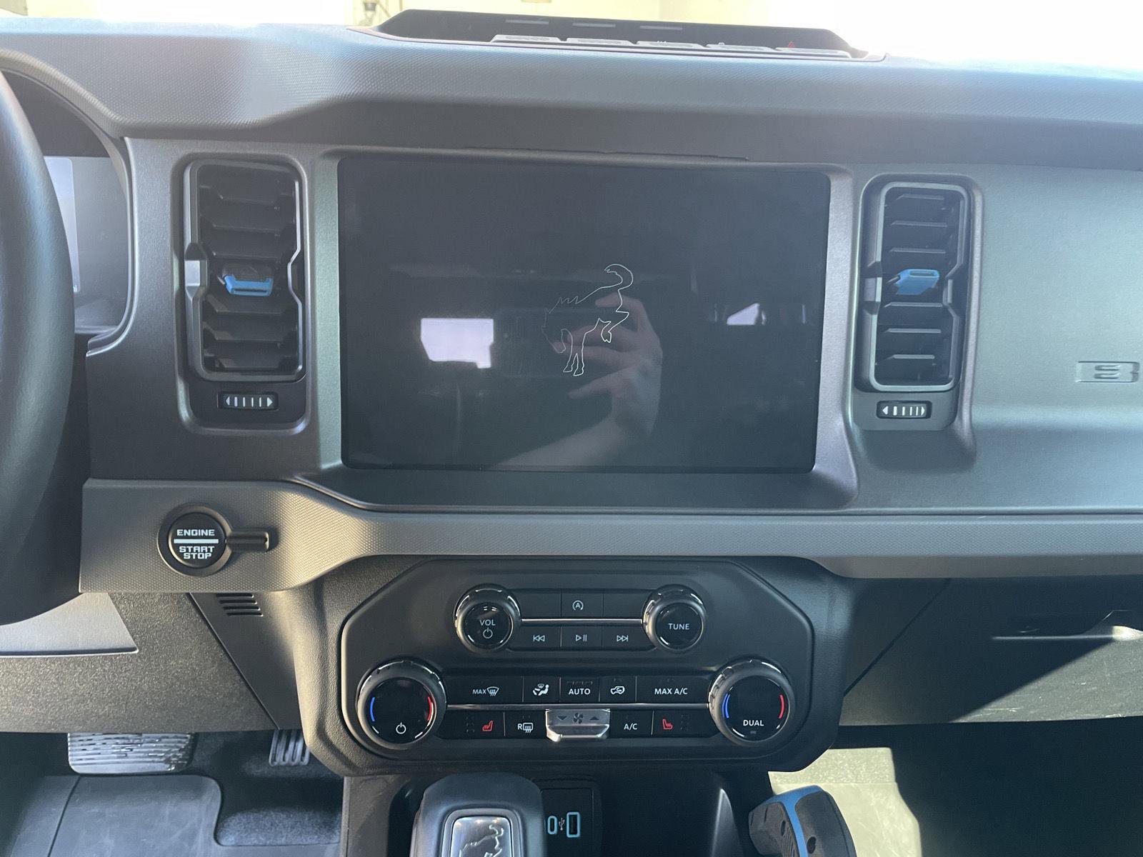 Used 2024 Ford Bronco Black Diamond w/ Sasquatch Package image 17