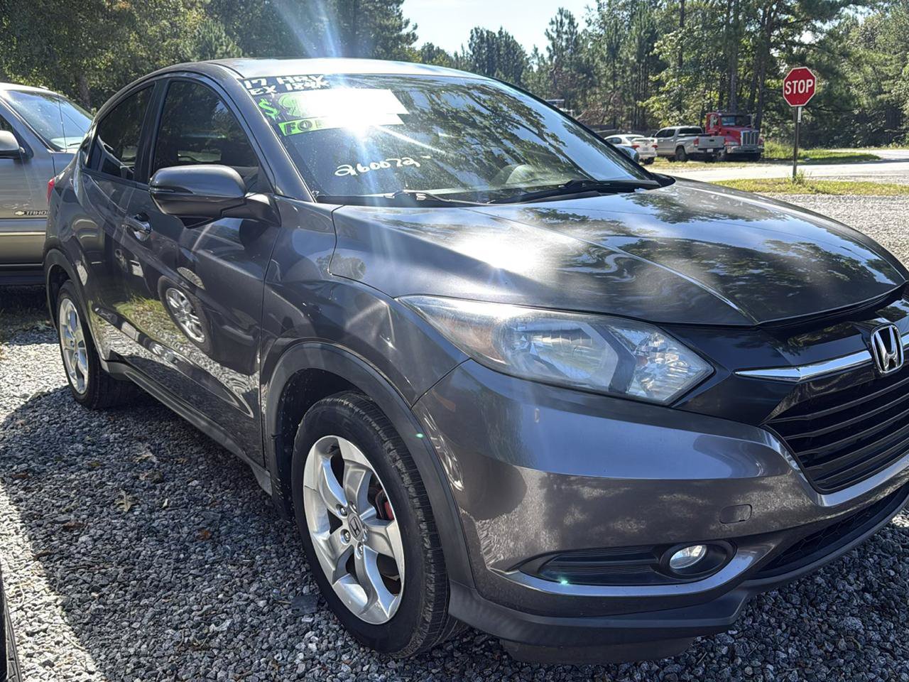 Used 2017 Honda HR-V EX image 3