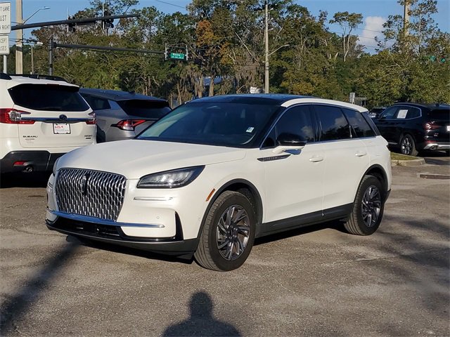 Used 2024 Lincoln Corsair FWD w/ Equipment Group 102A image 4