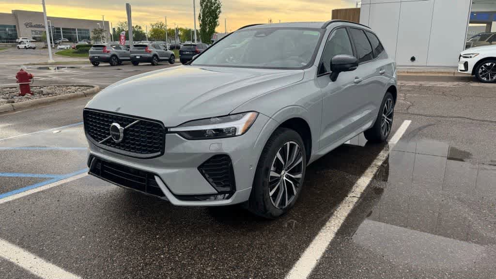 Used 2024 Volvo XC60 B5 Plus w/ Climate Package