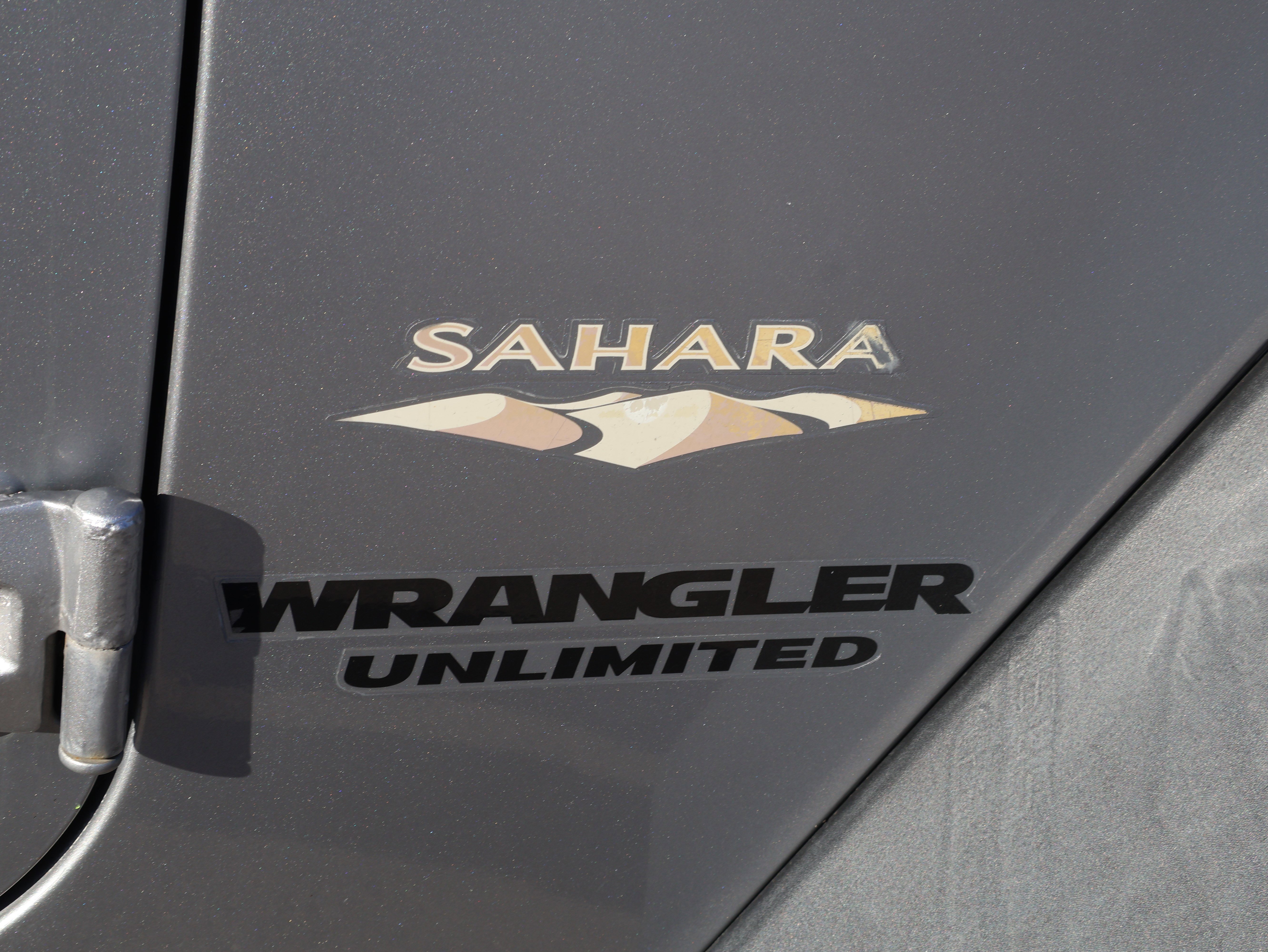 Used 2013 Jeep Wrangler Unlimited Sahara w/ Dual Top Group image 9