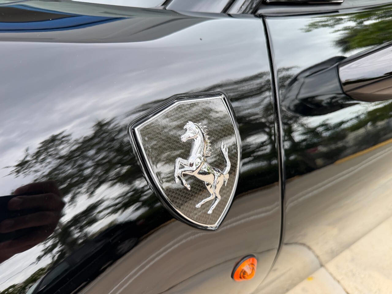 Used 2019 Ferrari 488 GTB RWD image 13