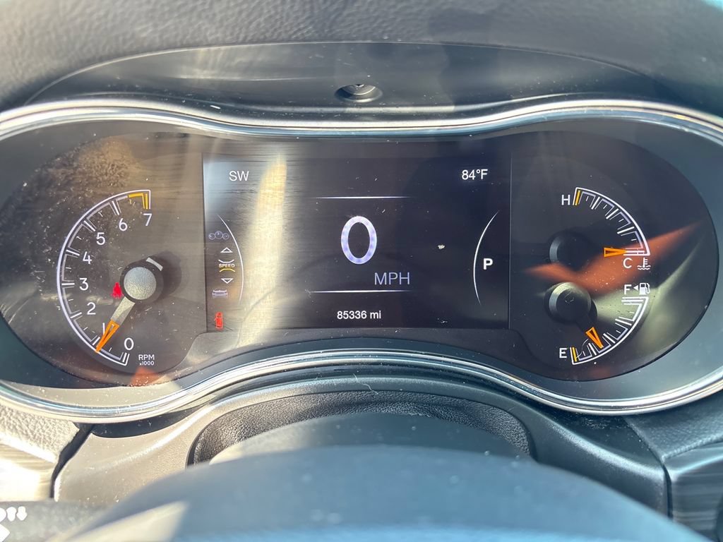 Used 2019 Jeep Grand Cherokee Altitude RWD image 8