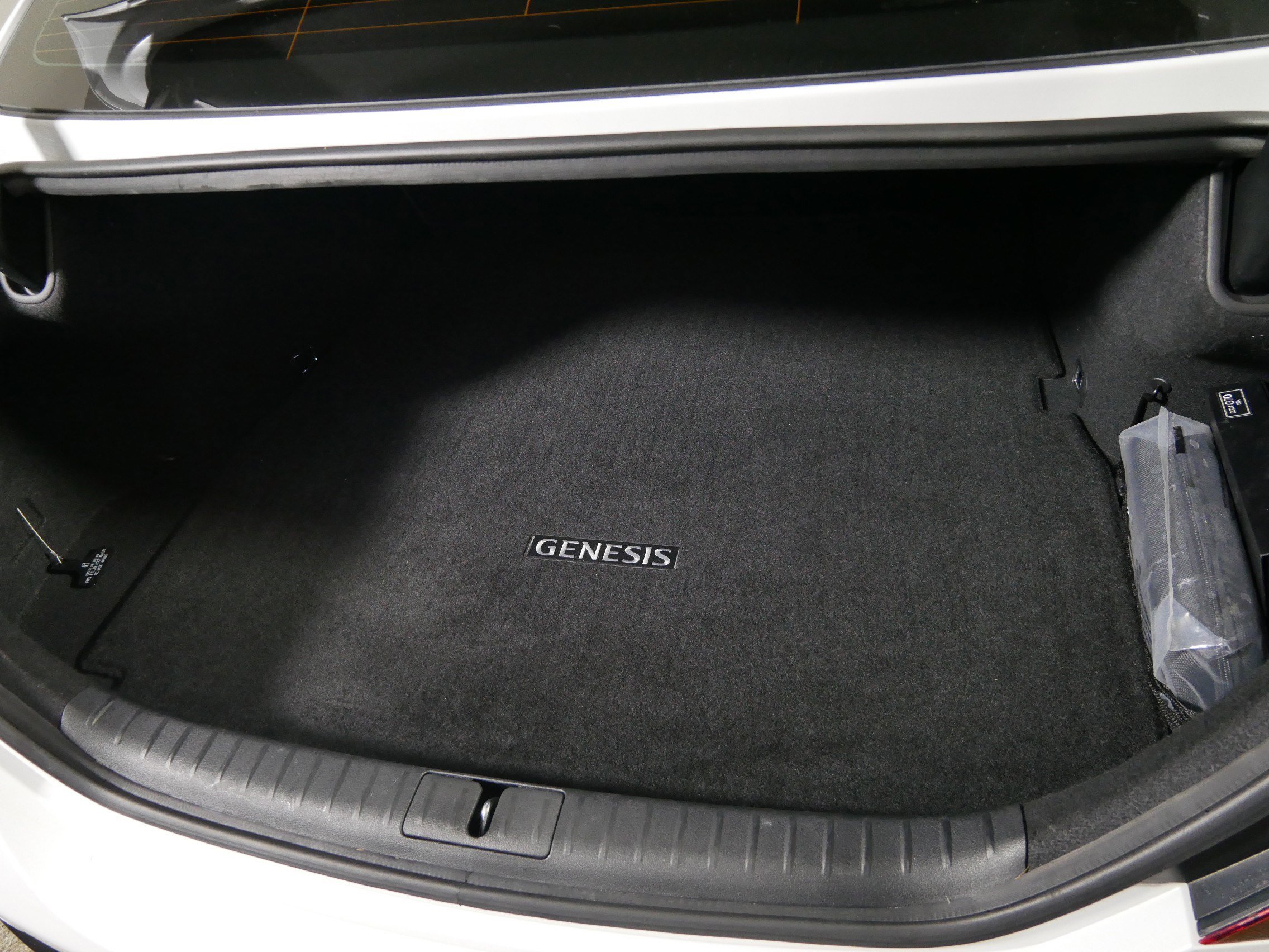 Used 2024 Genesis G70 3.3T Advanced w/ Sport Prestige Package image 18