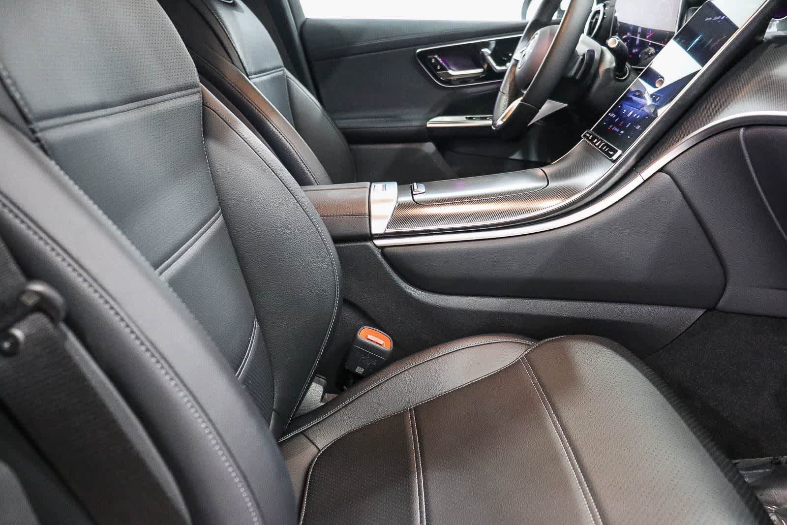 Used 2024 Mercedes-Benz GLC 300 image 16