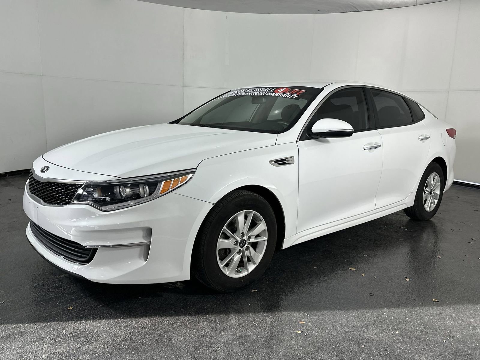 Used 2017 Kia Optima LX image 6