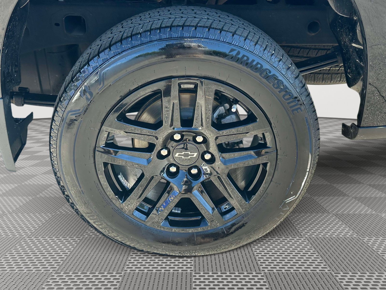 Used 2023 Chevrolet Silverado 1500 Custom AWD/4WD image 31