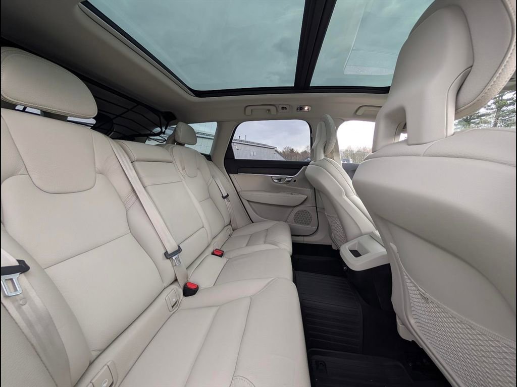 Used 2018 Volvo V90 T6 Cross Country w/ Convenience Package AWD/4WD image 17