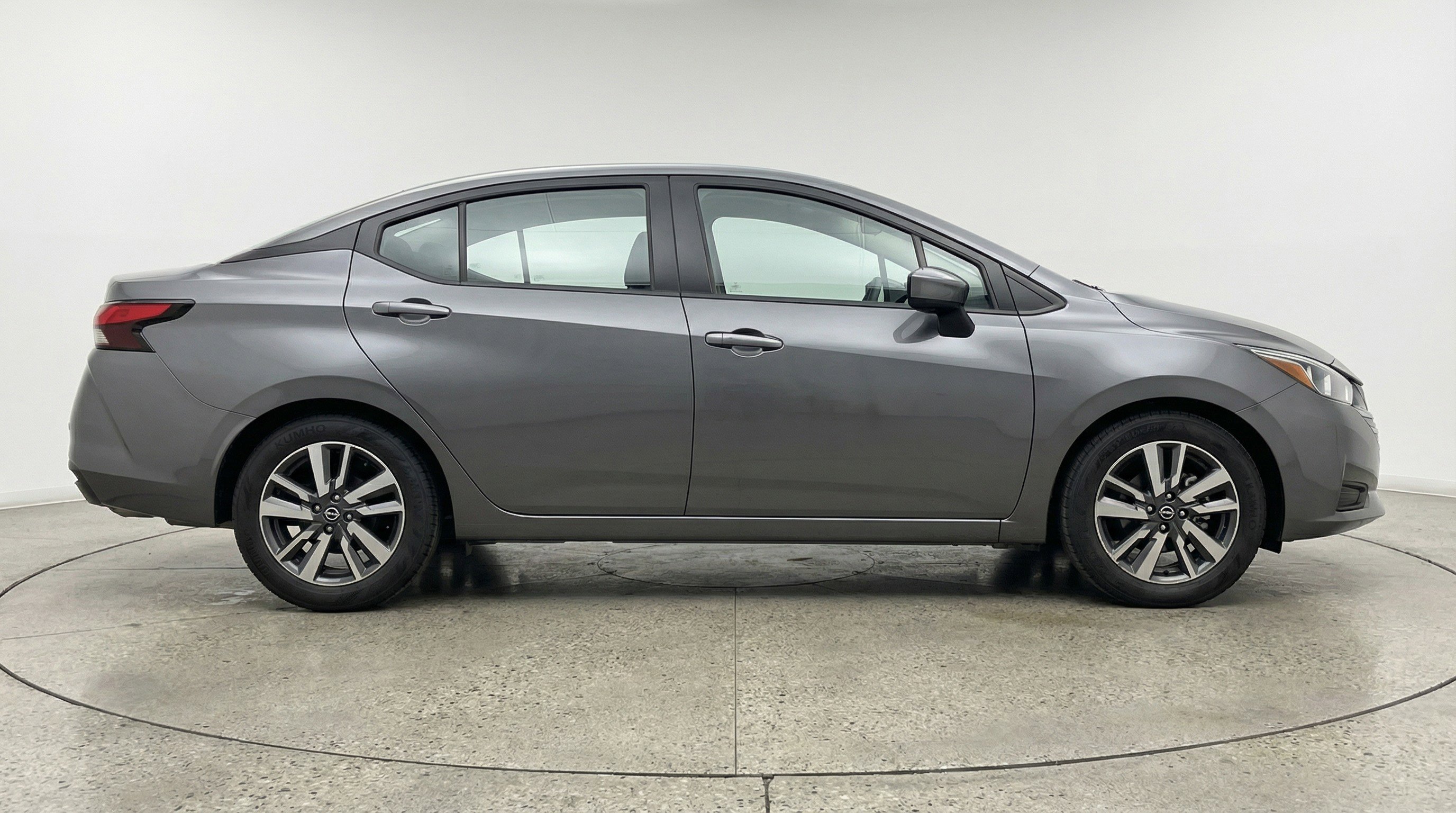 Used 2025 Nissan Versa SV image 11